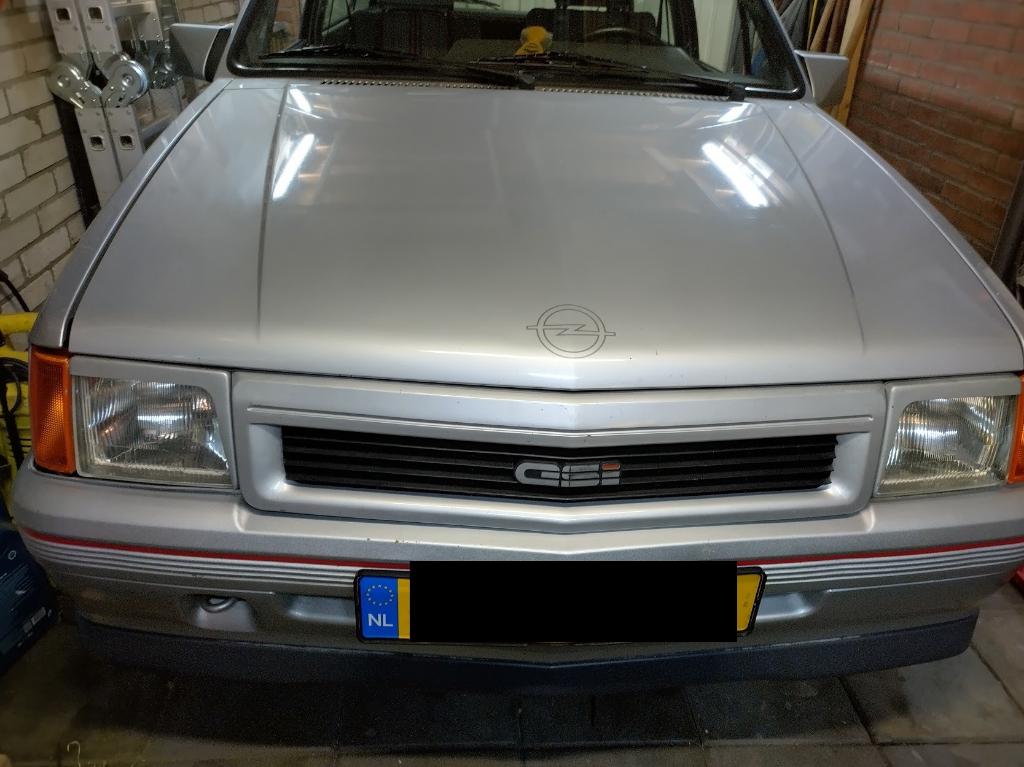 Booskijkers Opel Corsa A (A1/A2), Ophalen