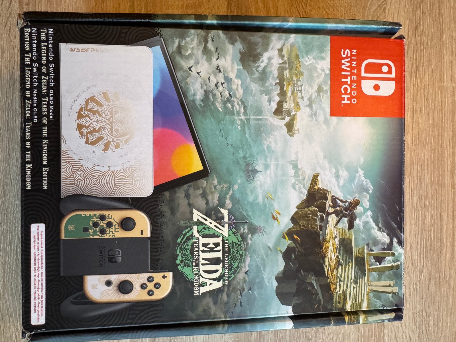 Foto 2 van Nintendo Switch OLED Zelda Tears of the Kingdom Editie