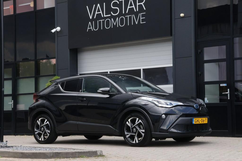 Toyota C-HR 2.0 Hybrid Dynamic| LED| Stoel-stuurverwarming |, Auto's, Toyota, Stof, 4 cilinders, Zwart, Bedrijf