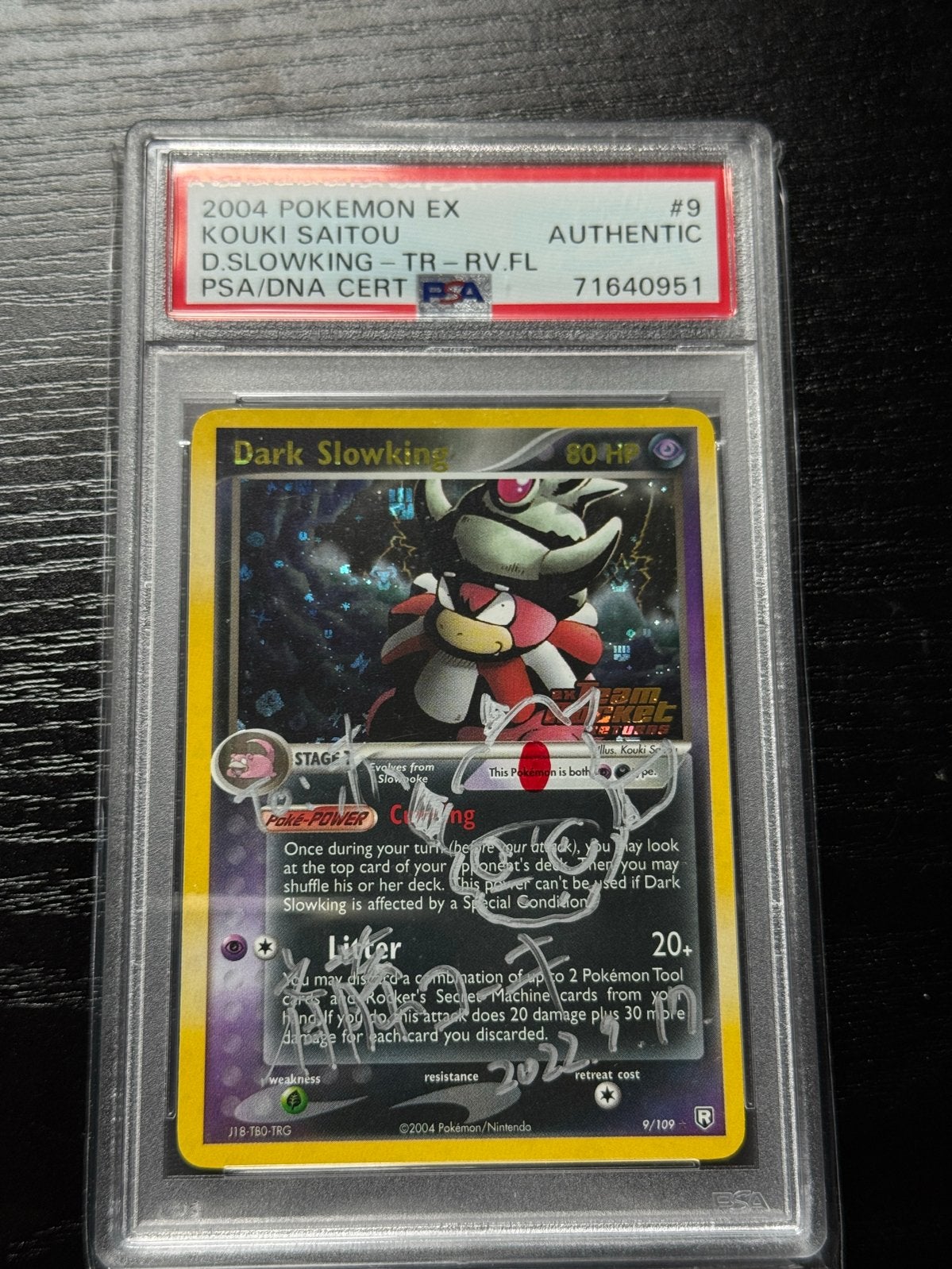 SIGNED PSA 9 Dark Slowking 2004 Pokemon Team Rocket Returns, Hobby en Vrije tijd, Verzamelkaartspellen | Pokémon, Ophalen of Verzenden