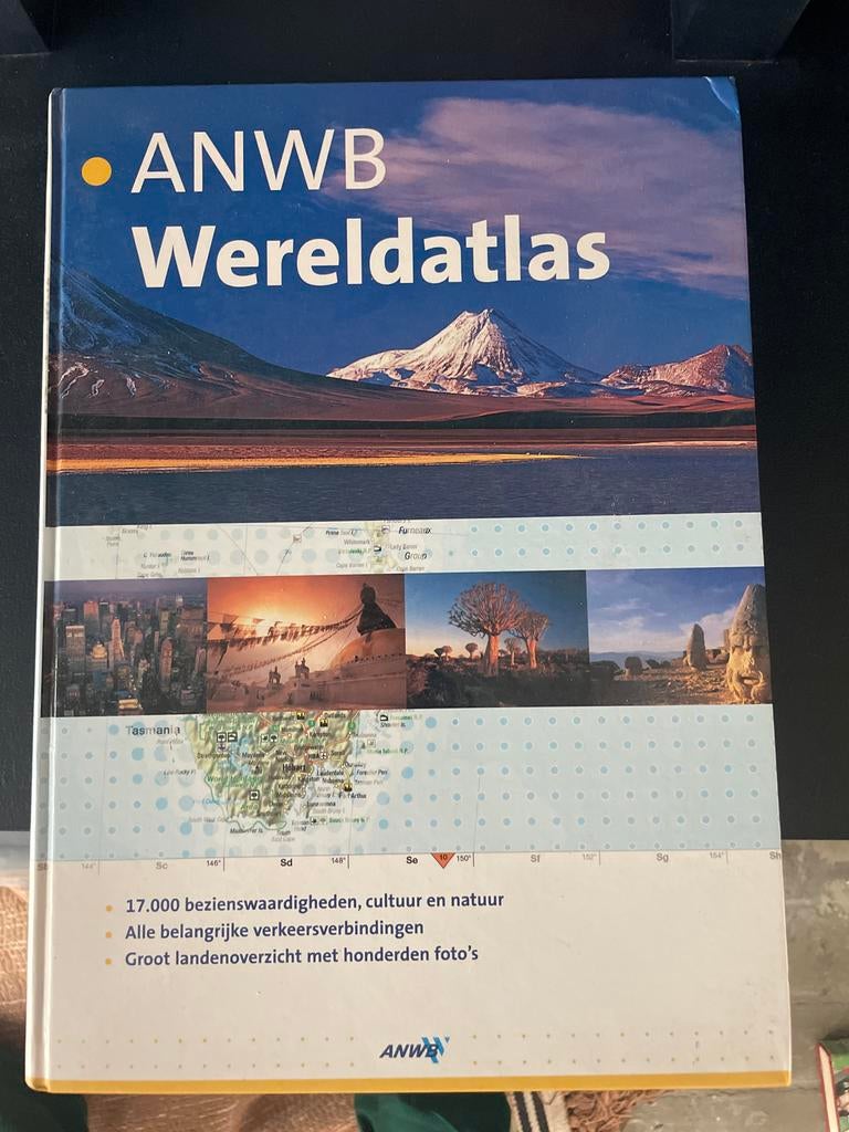 ANWB Wereldatlas - Mooie en uitgebreide editie, Boeken, Atlassen en Landkaarten, Overige atlassen, 2000 tot heden, Ophalen of Verzenden
