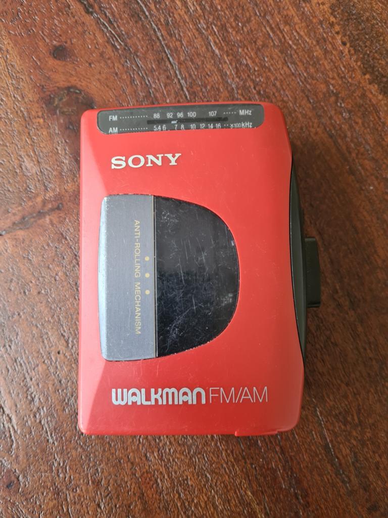 Vintage Sony Walkman FM/AM Cassettespeler met koptelefoon, Ophalen of Verzenden, Walkman