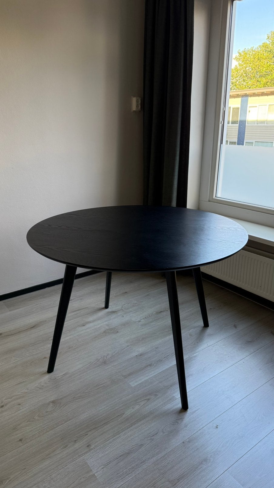 Westwing Yumi tafel zwart, Huis en Inrichting, Ophalen, Gebruikt, 100 tot 150 cm, 50 tot 100 cm