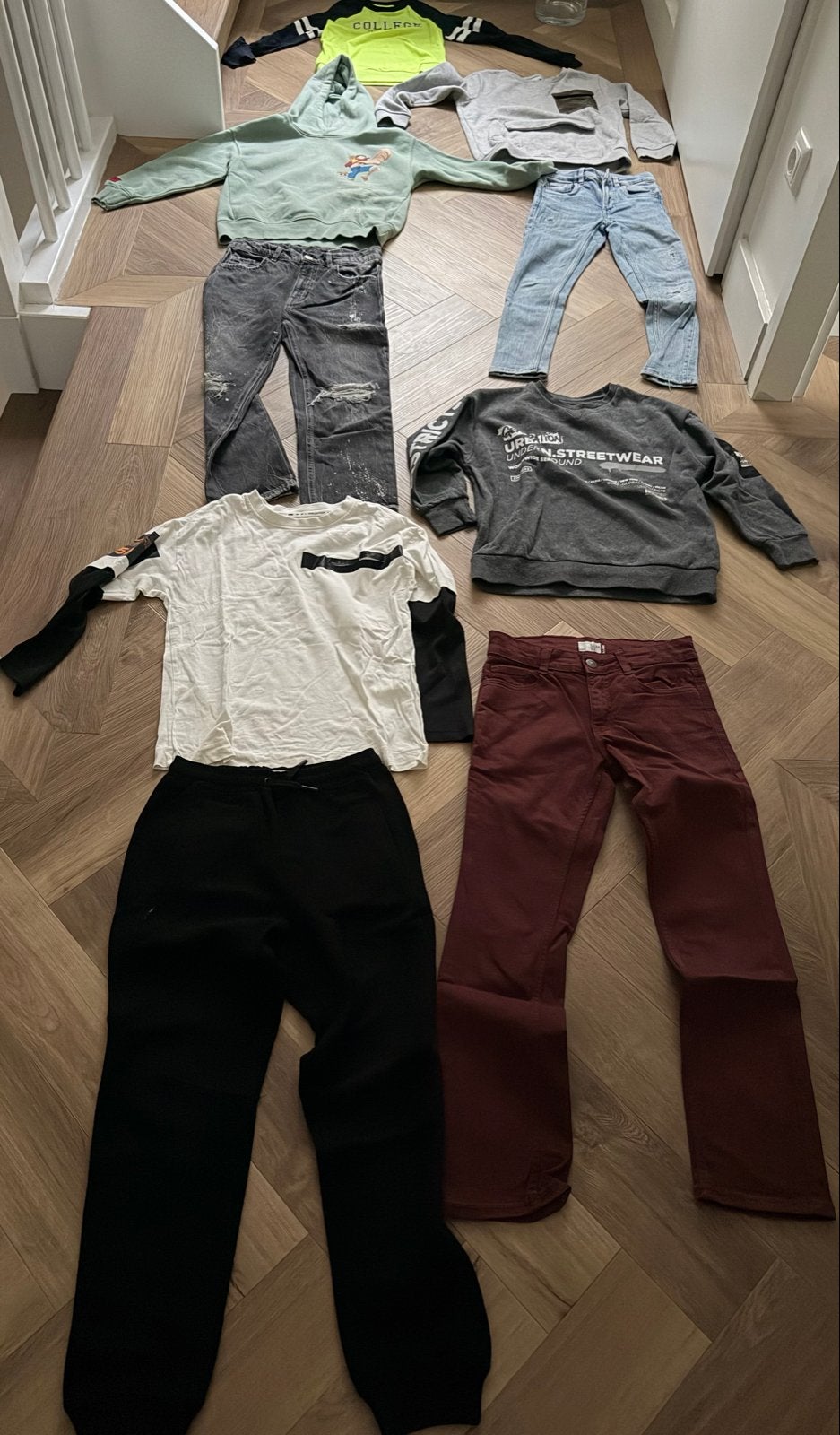 Kledingpakket Jongen Maat 134 - WE Zara, Primark, Kiabi, Ophalen of Verzenden, Gebruikt, Jongen, Setje
