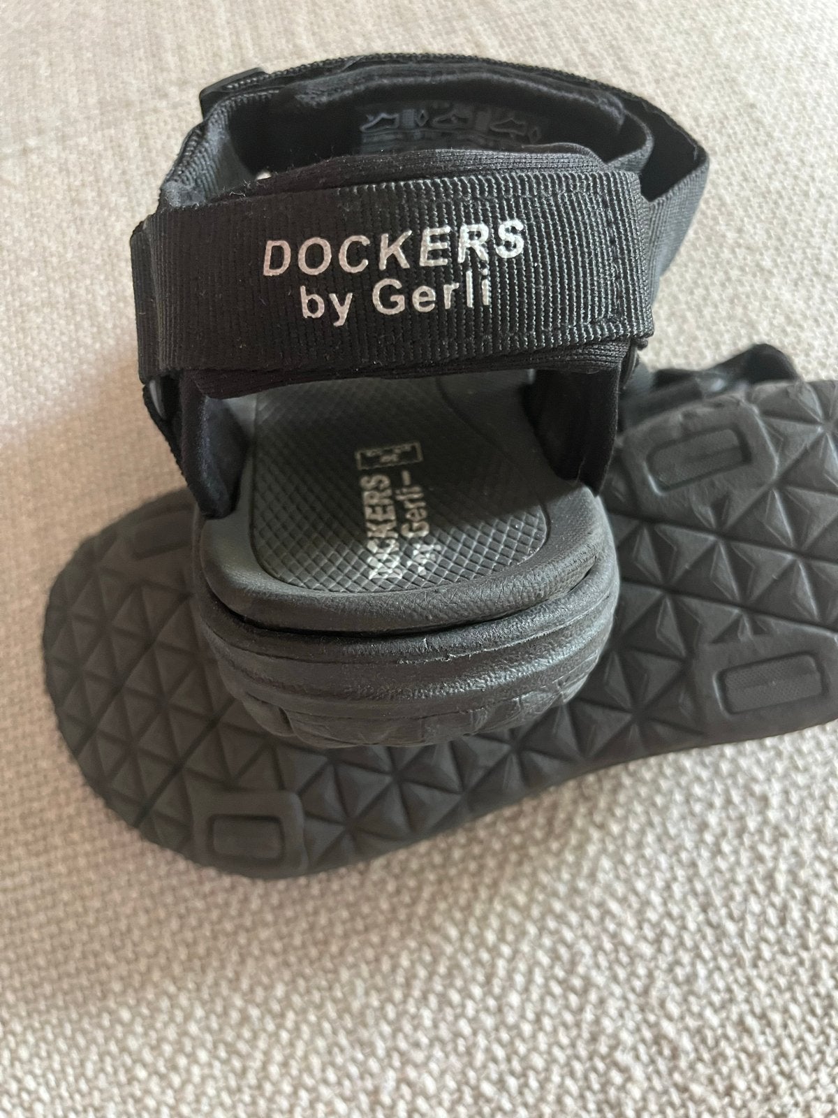 Dockers by Gerli sandalen maat 39, Kleding | Dames, Schoenen, Ophalen of Verzenden, Zo goed als nieuw, Zwart, Sandalen of Muiltjes