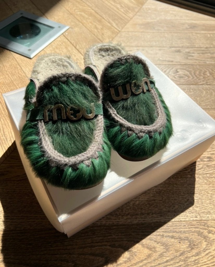 Mou bio slide long hair ponyskin, Ophalen, Groen, Sneakers of Gympen, Zo goed als nieuw