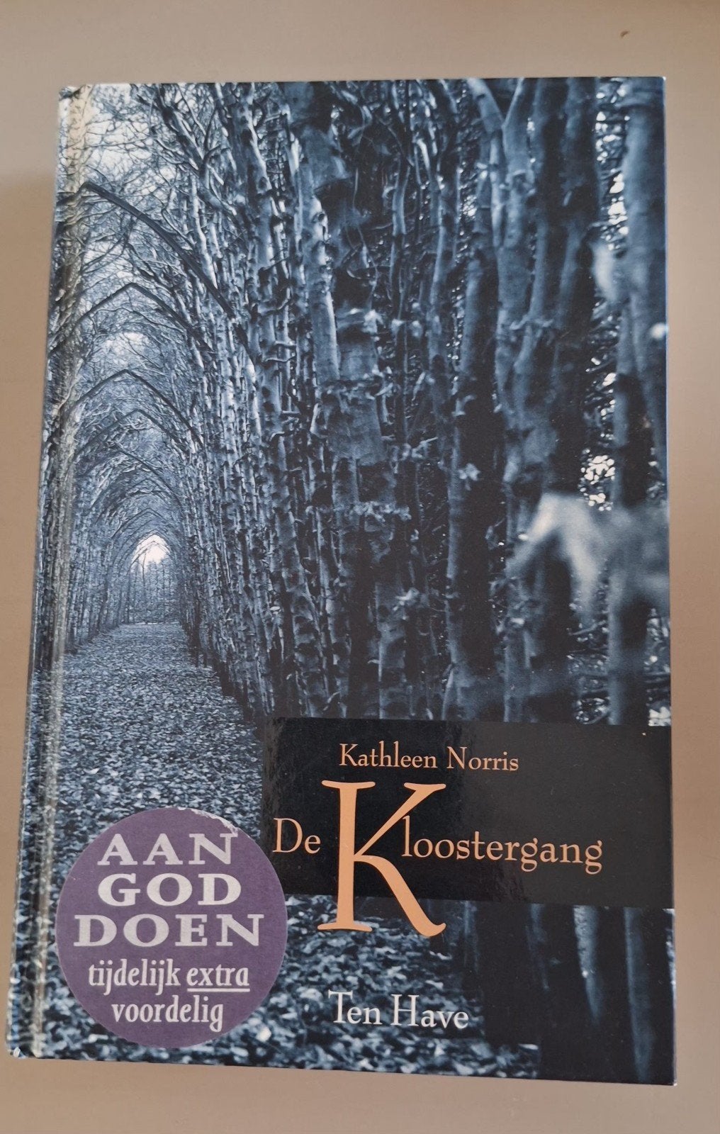 K. Norris - De kloostergang, Boeken, Ophalen of Verzenden, Zo goed als nieuw, K. Norris