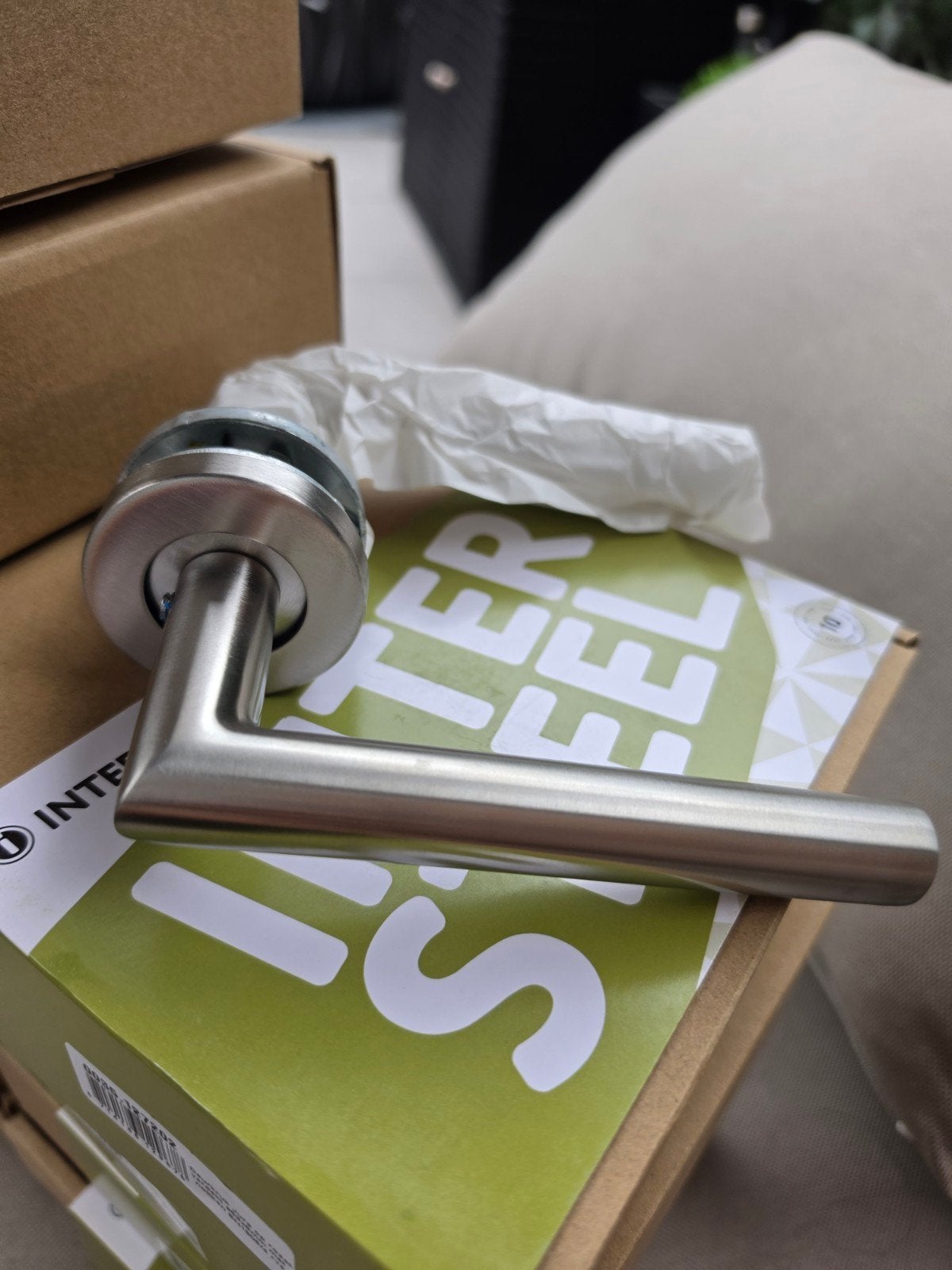 Deurkruk Jura op rozet verdekt RVS - Nieuw in doos, Ophalen of Verzenden, Nieuw, Rvs, Klink of Kruk