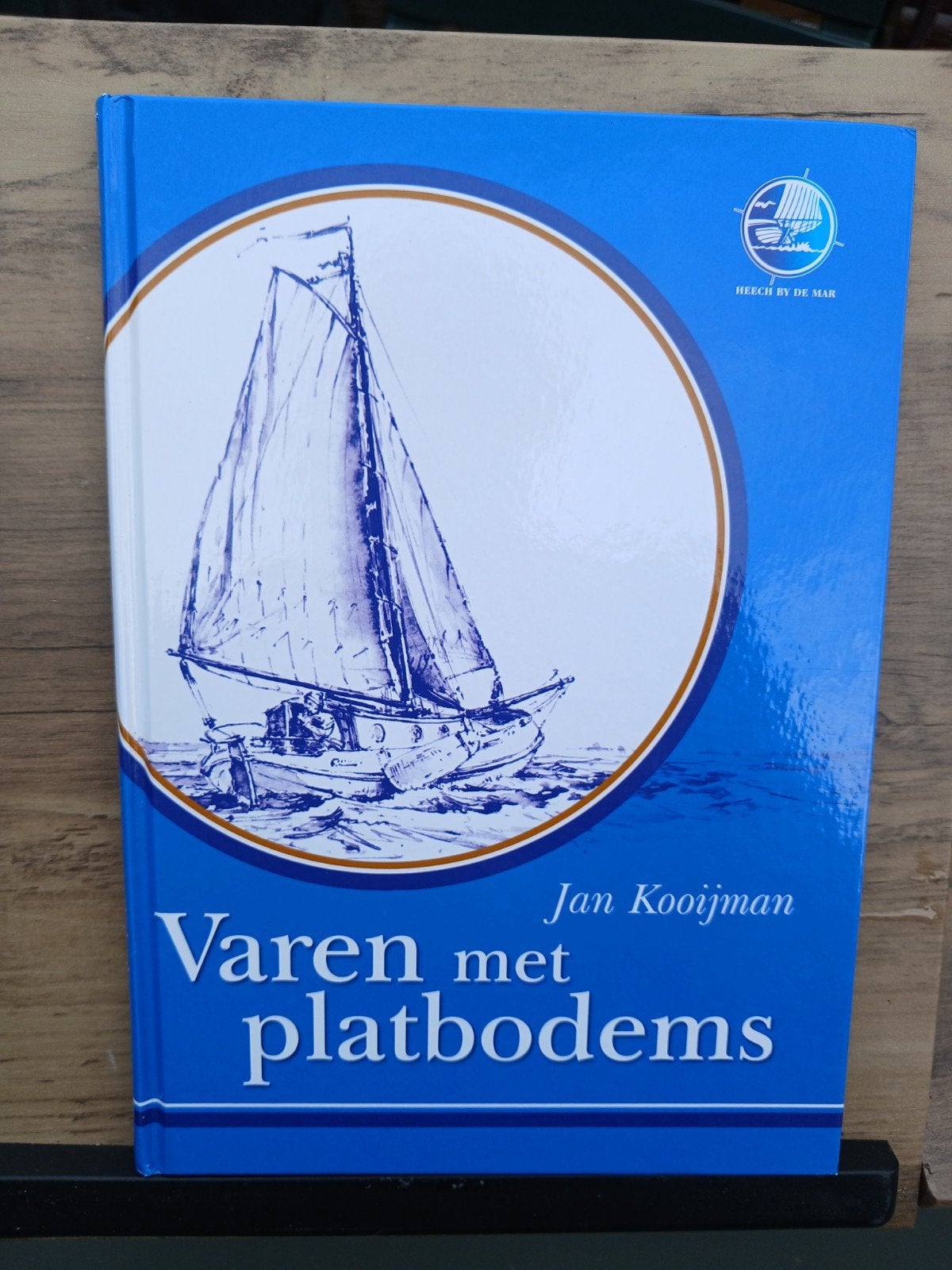Varen met platbodems - Jan Kooijman (Zesde druk), Ophalen of Verzenden, Zo goed als nieuw, Jan Kooijman