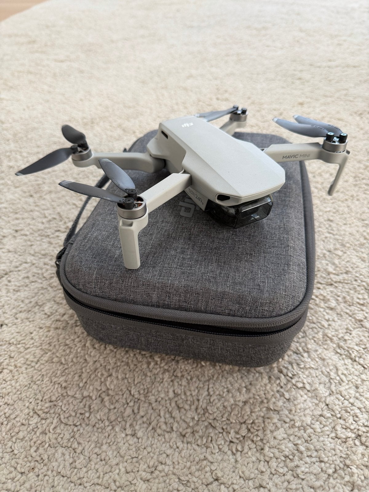 DJI Mavic Mini Drone - Compact en Compleet, Cameradrone, Zo goed als nieuw, Minder dan 250 gram, 15 tot 30 minuten