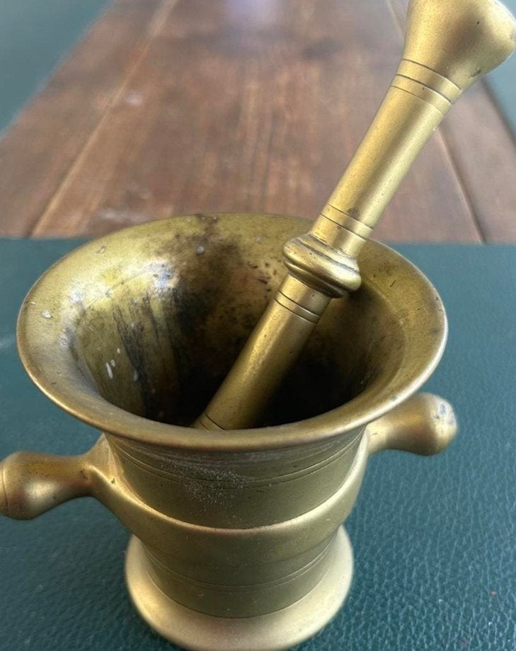 Antieke Messing Vijzel met Stamper - Zwaar en Decoratief, Antiek en Kunst, Ophalen of Verzenden