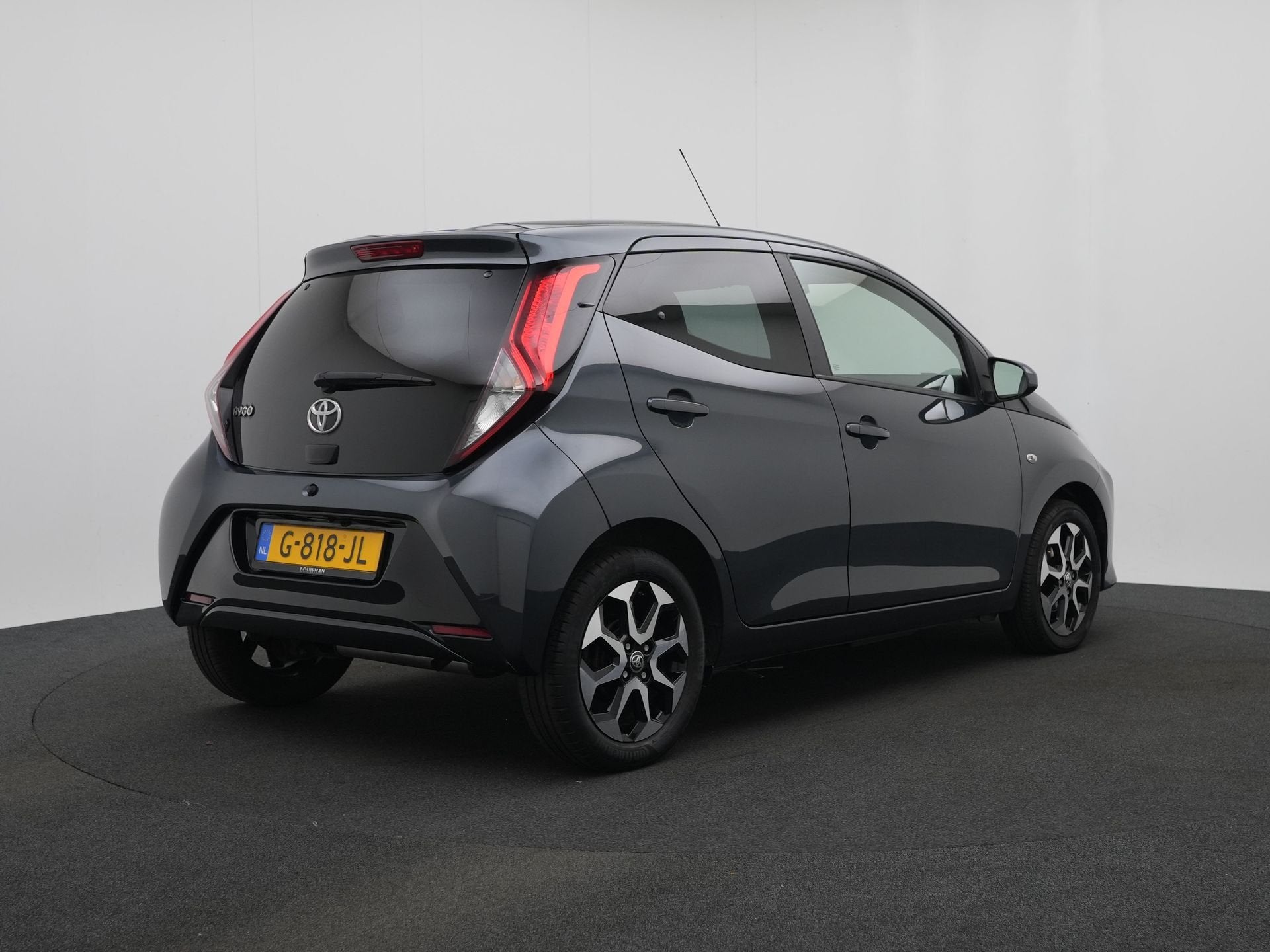 Toyota Aygo 1.0 VVT-i x-cite | Climate Control | Dealer Onde, Auto's, Voorwielaandrijving, 12 maanden, Stof, Gebruikt