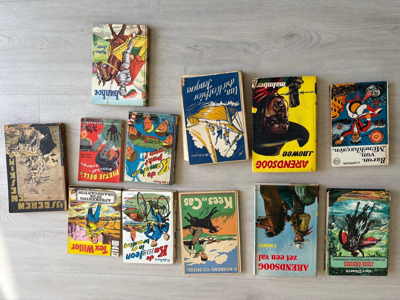 Collectie van 13 vintage kinderboeken, Boeken, Ophalen of Verzenden, Gelezen, Fictie algemeen