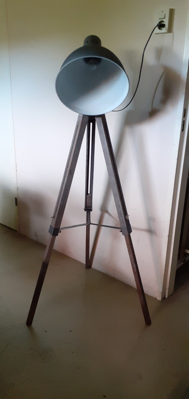 Verstelbare Schemerlamp op Statief - Industriële Stijl, Ophalen, Gebruikt, 100 tot 150 cm, Industrieel, Modern