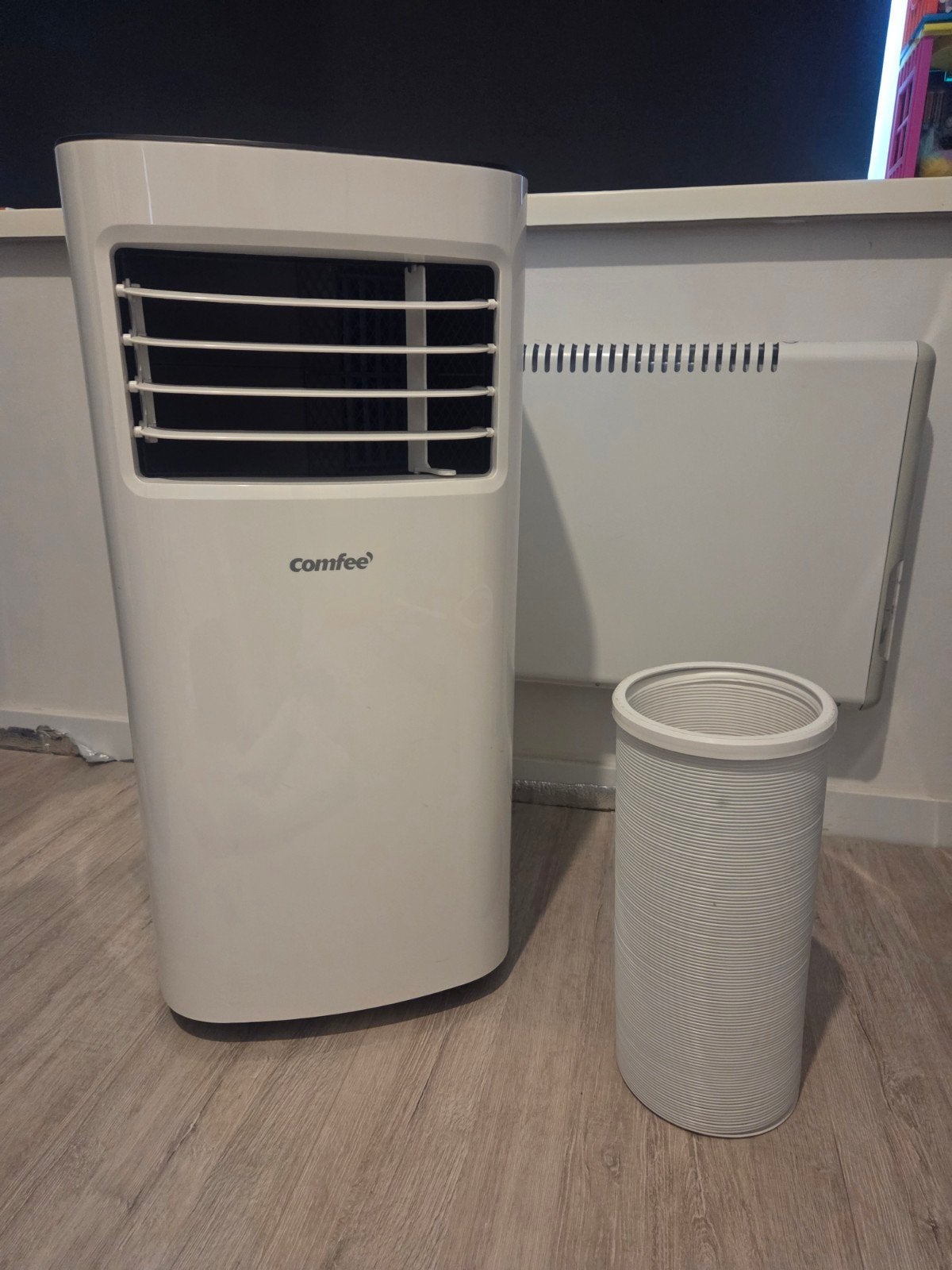 Comfee mobiele airco met afstandbediening, Ophalen, Minder dan 60 m³, 3 snelheden of meer, Zo goed als nieuw