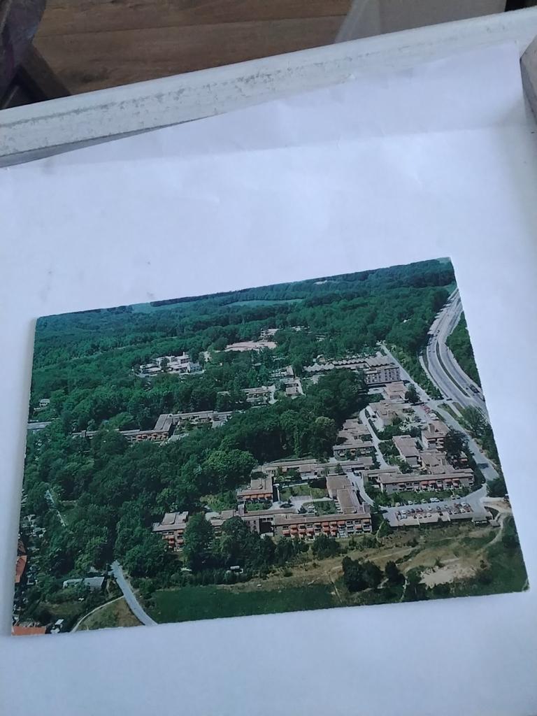 HET DORP. ARNHEM. 1982, Ophalen of Verzenden, 1980 tot heden