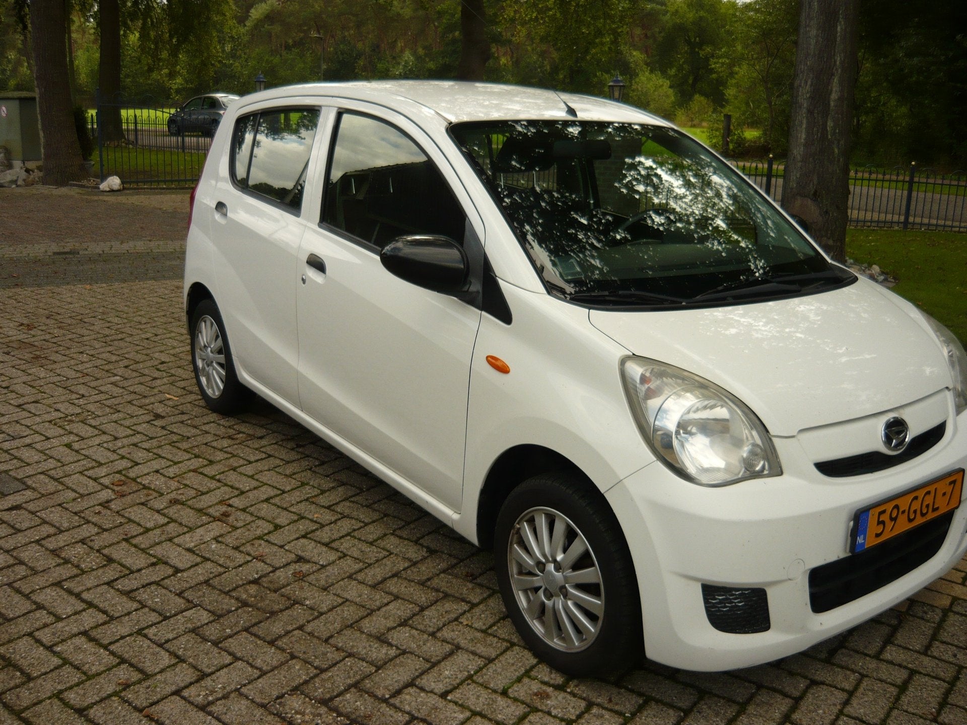 Daihatsu Cuore 1.0 Trend, Voorwielaandrijving, Stof, 18 €/maand, 4 stoelen