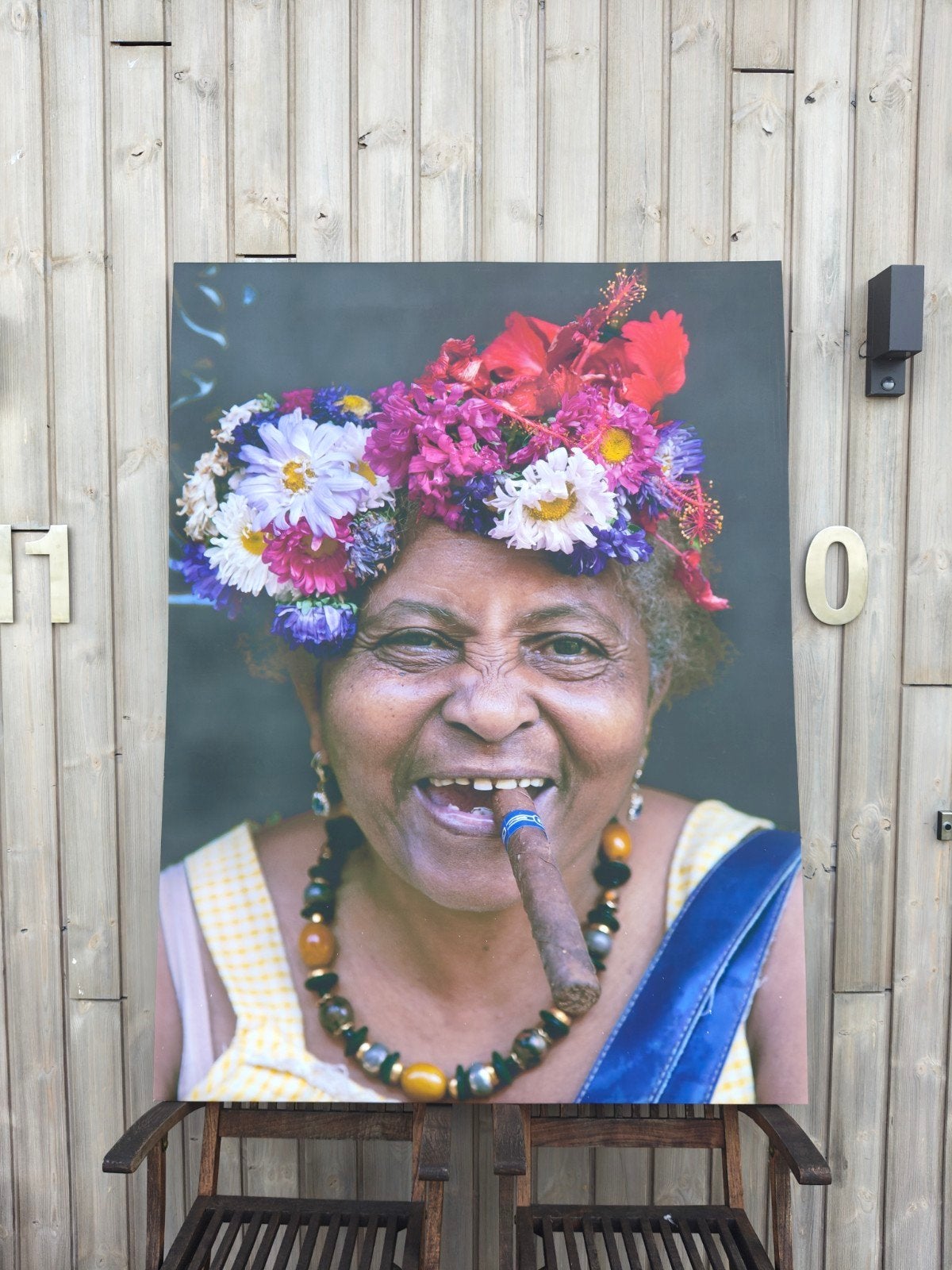 Grote foto van lachende vrouw met sigaar (120x160cm), Ophalen, Gebruikt, 100 tot 125 cm, Foto of Poster