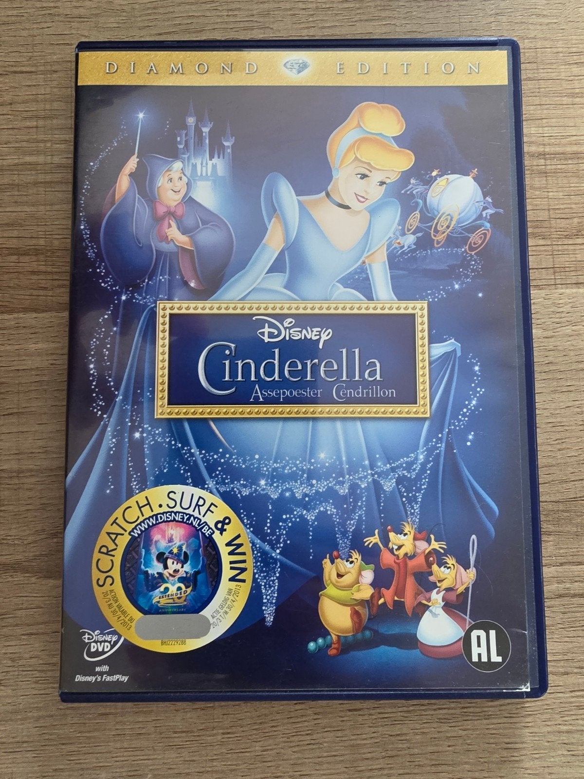 Disney cinderella  diamond edition, Alle leeftijden, Ophalen of Verzenden, Zo goed als nieuw, Amerikaans