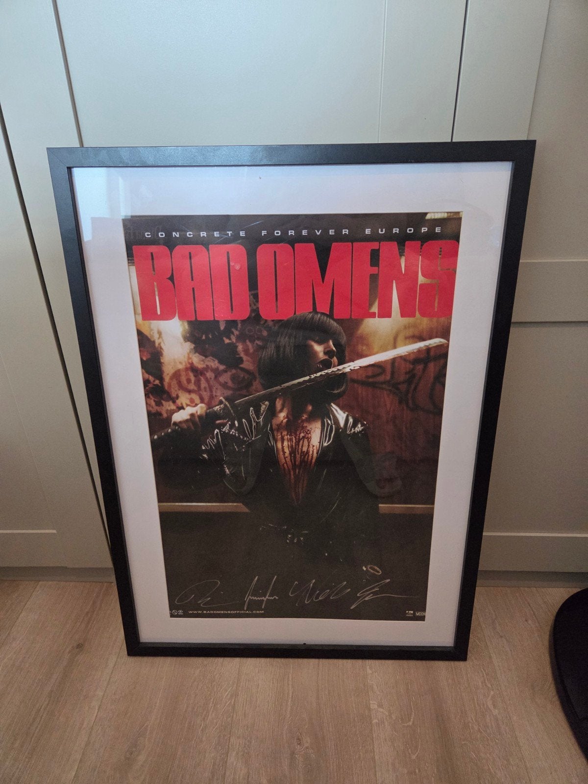 Ingelijste gesigneerde Bad Omens poster, Ophalen of Verzenden, Zo goed als nieuw