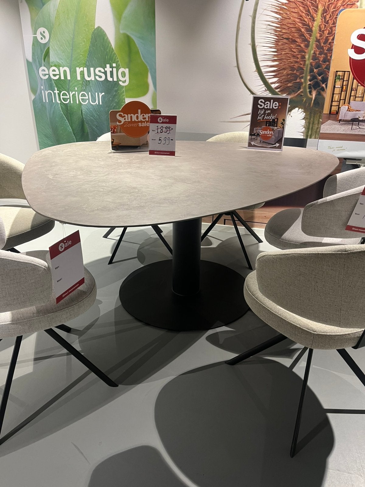 Eettafel Astor mortex, Huis en Inrichting, Tafels | Eettafels, Overige materialen, 150 tot 200 cm, Ophalen of Verzenden, Zo goed als nieuw