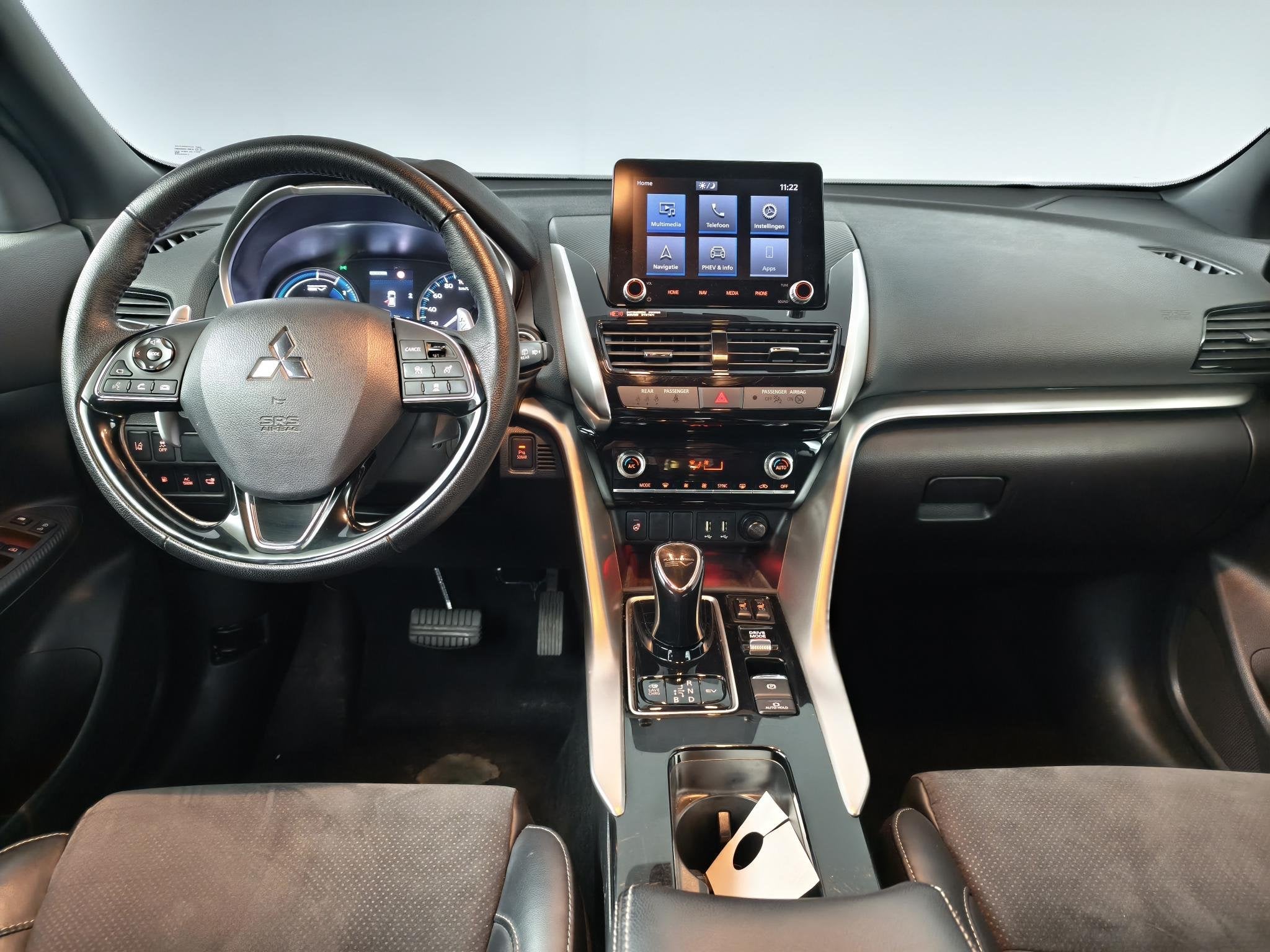Mitsubishi Eclipse Cross 2.4 PHEV Executive | Navigatie | Ap, Auto's, Automaat, 188 pk, 14 kWh, 4 cilinders