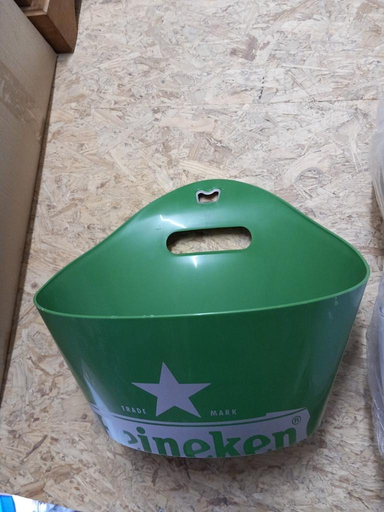 Heineken Bierkoeler / IJsemmer met Flesopener, Ophalen of Verzenden, Nieuw