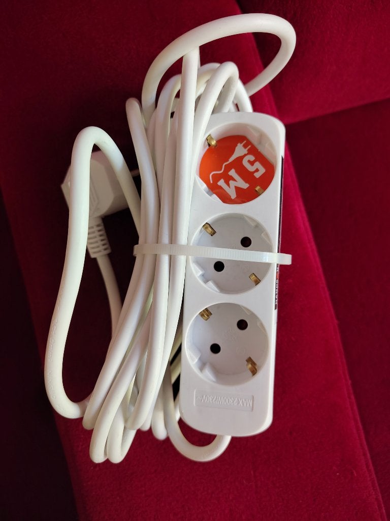Stekkerdoos met 3 stopcontacten, 5 meter lang verlengsnoer, Ophalen, Nieuw, Kabel of Snoer
