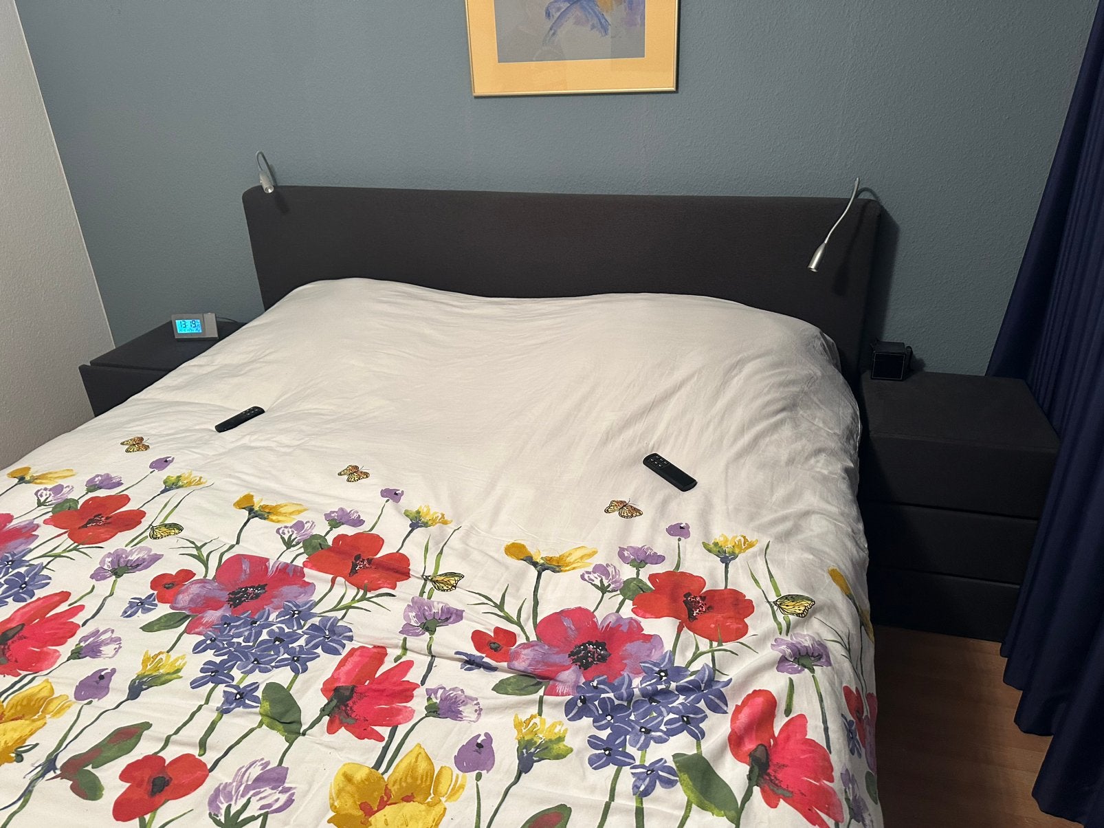 Swiss sense boxspring elektrisch, 2 nachtkastjes, bedbank, Ophalen, Zo goed als nieuw, Tweepersoons, 180 cm