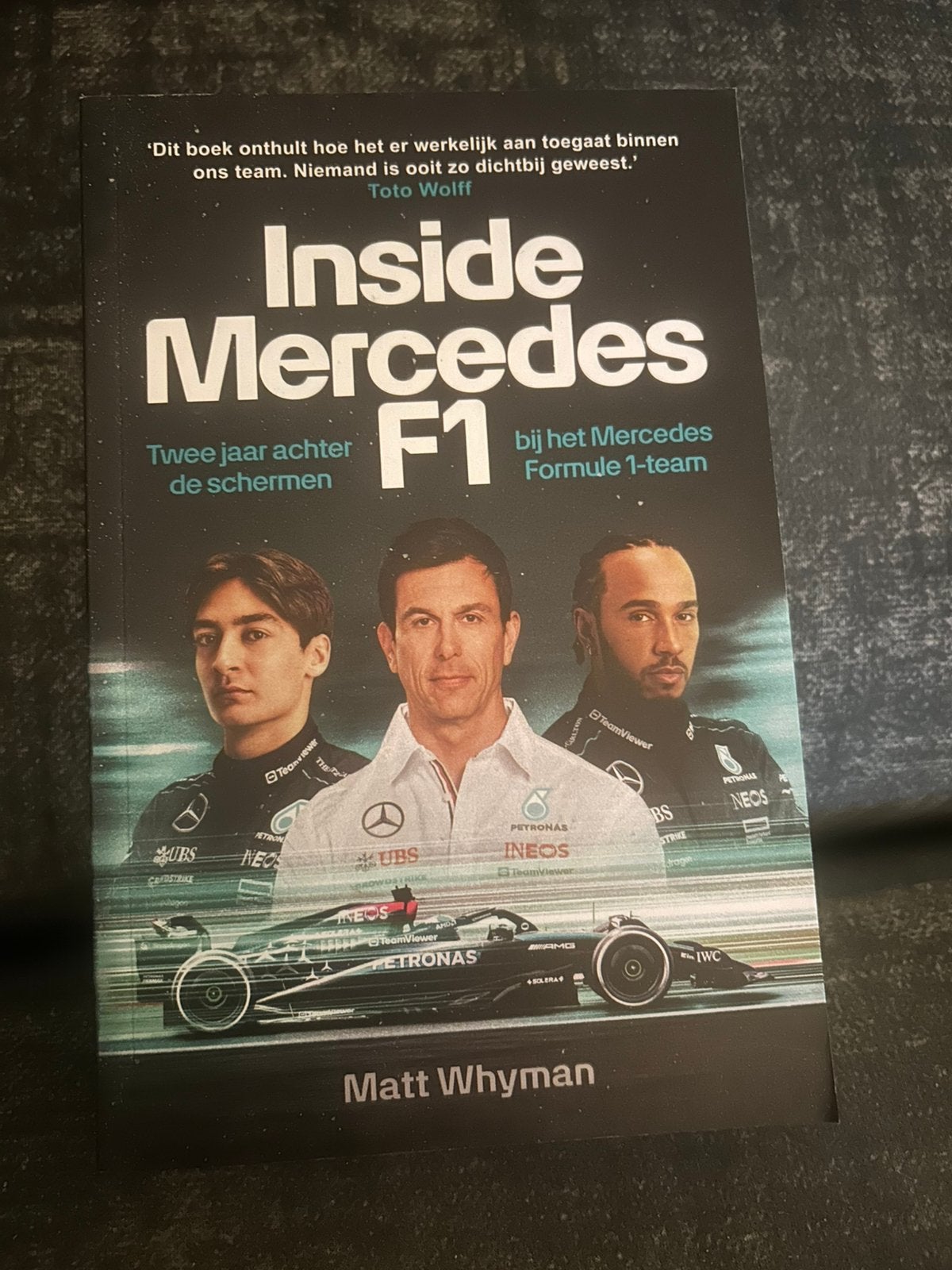 MERCEDES FORMULE 1 twee jaren achter de schermen, Ophalen of Verzenden, Nieuw, Formule 1