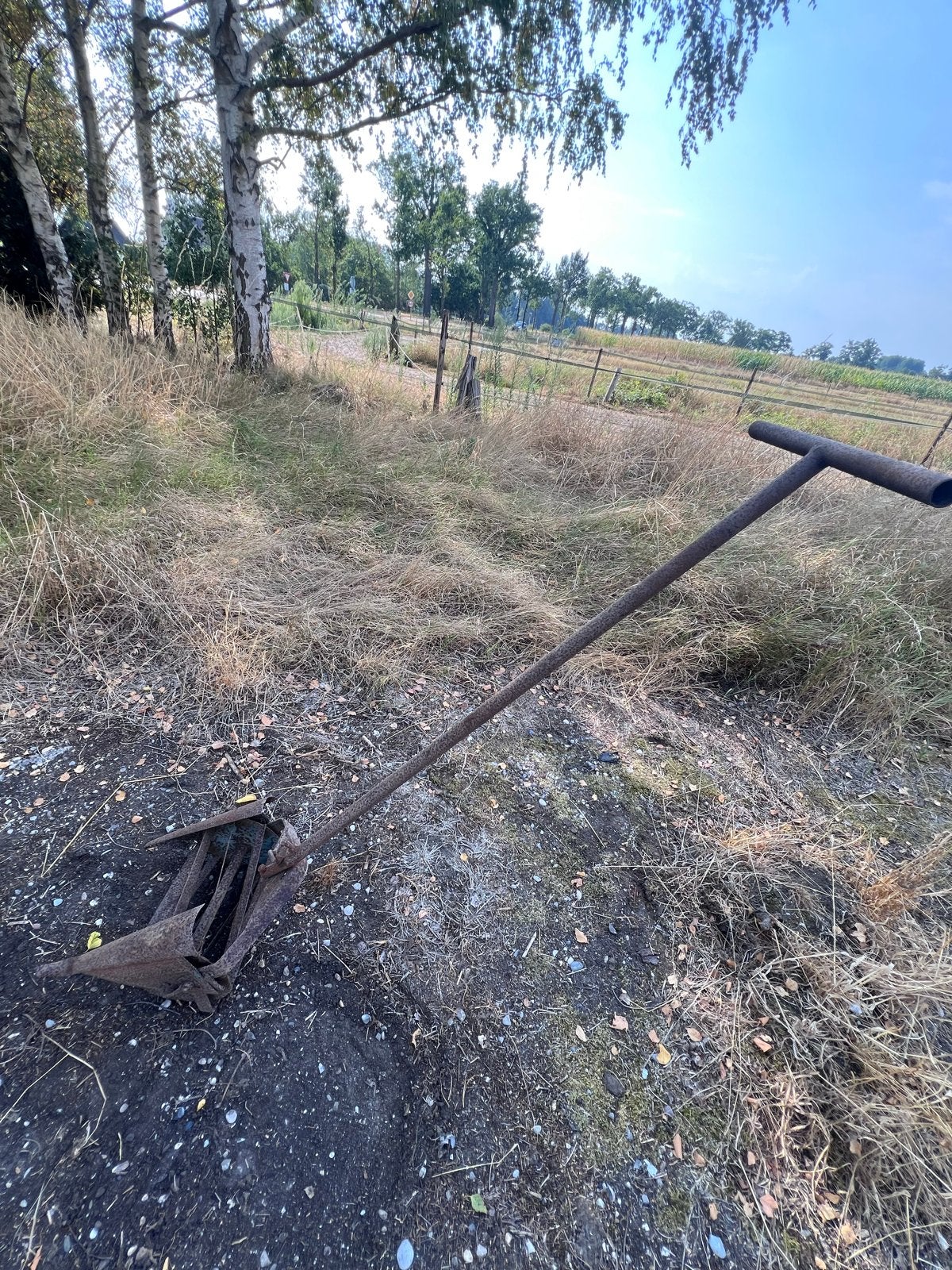 Oude handcultivator / schoffel, Ophalen