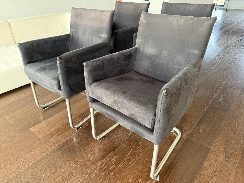 4 velours eetkamerstoelen met armleuningen, Huis en Inrichting, Ophalen, Gebruikt, Zwart, Overige materialen