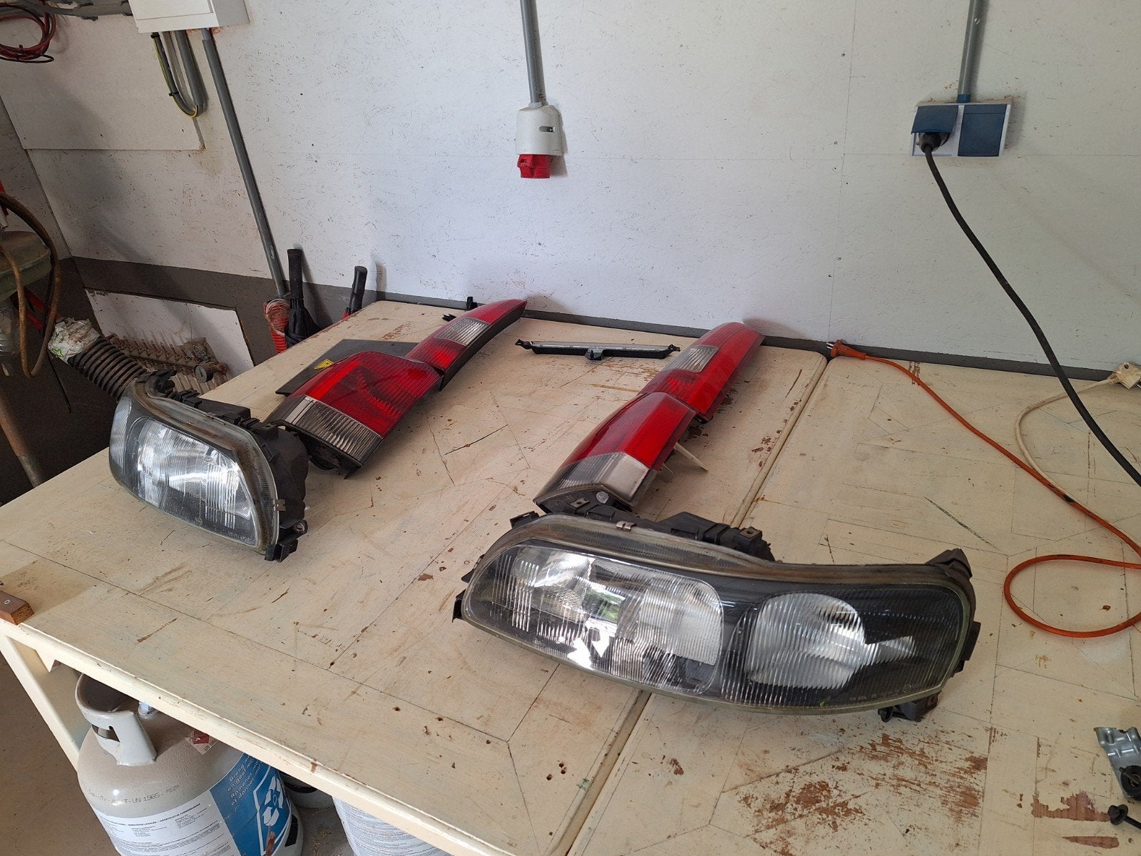Volvo V70 bj2001 voor/achter lichten tekoop €20 PER STUK, Ophalen, Gebruikt, Volvo