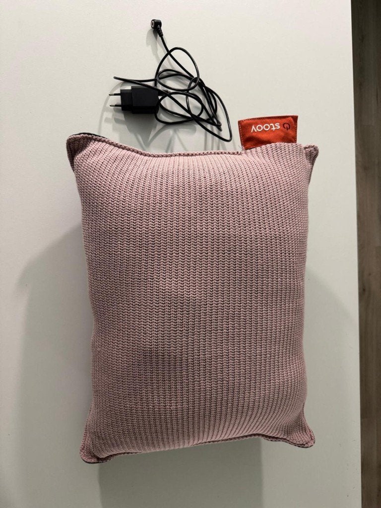 Stoov Ploov 3 Knitted warmtekussen (roze), Wasbaar, Overige merken, Ophalen of Verzenden, Zo goed als nieuw