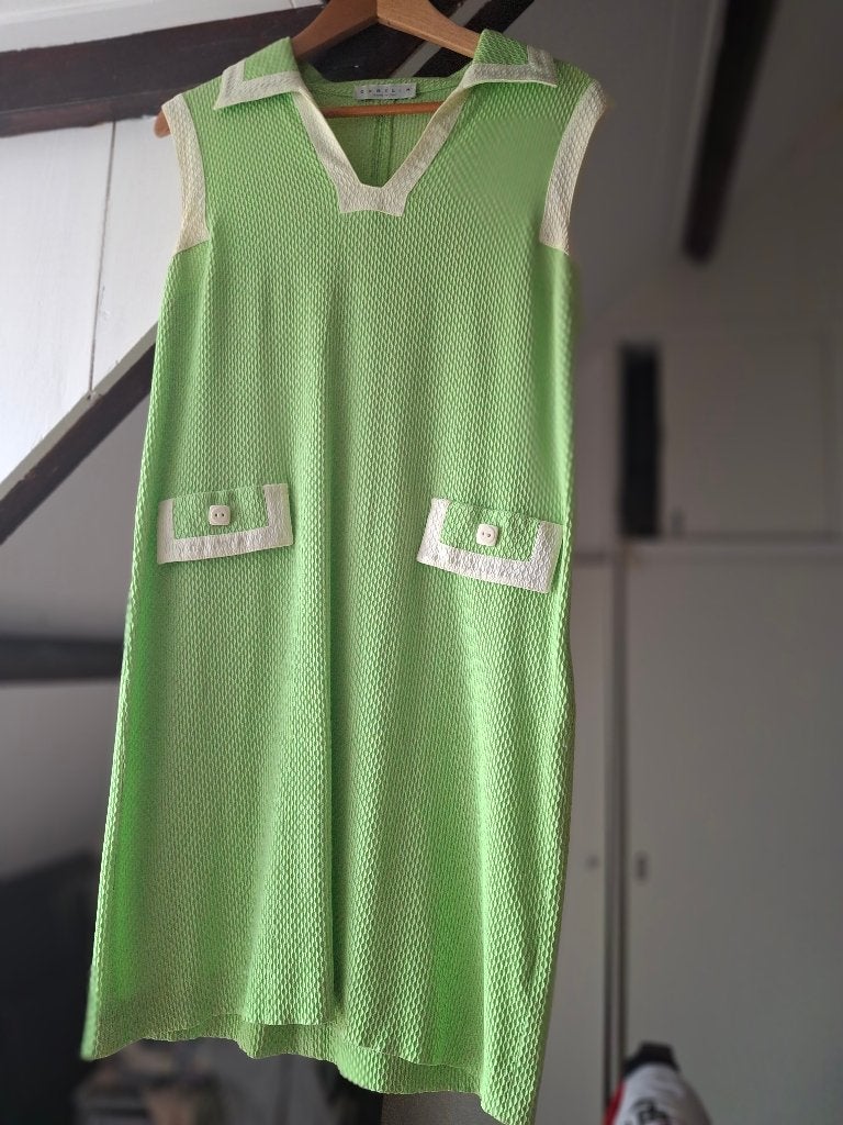 Vintage 60s jurk Carella, Maat 42/44 (L), Ophalen of Verzenden, Zo goed als nieuw, Knielengte