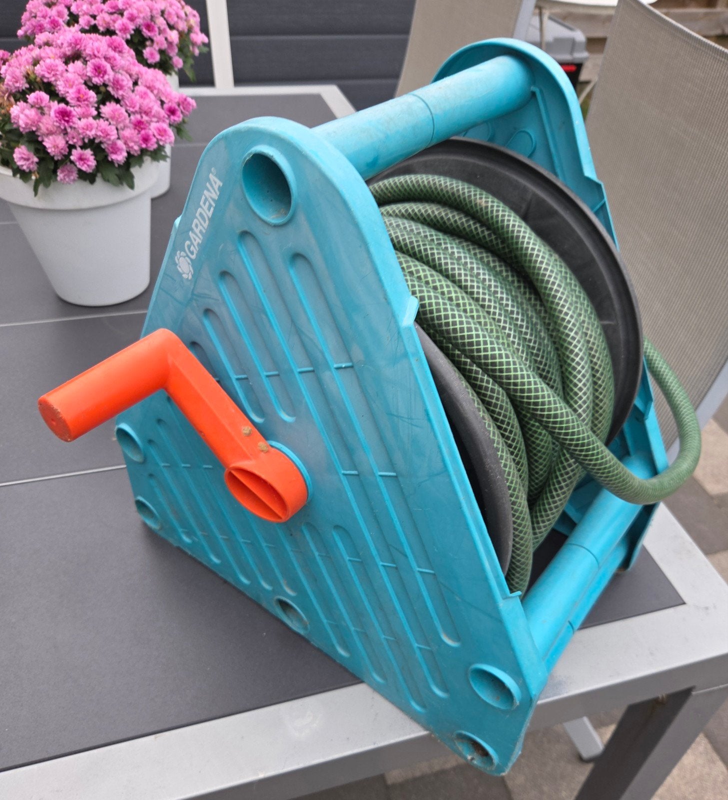 Gardena Tuinslanghaspel met slang  15 meter, Ophalen of Verzenden, Gebruikt, Tuinslanghaspel