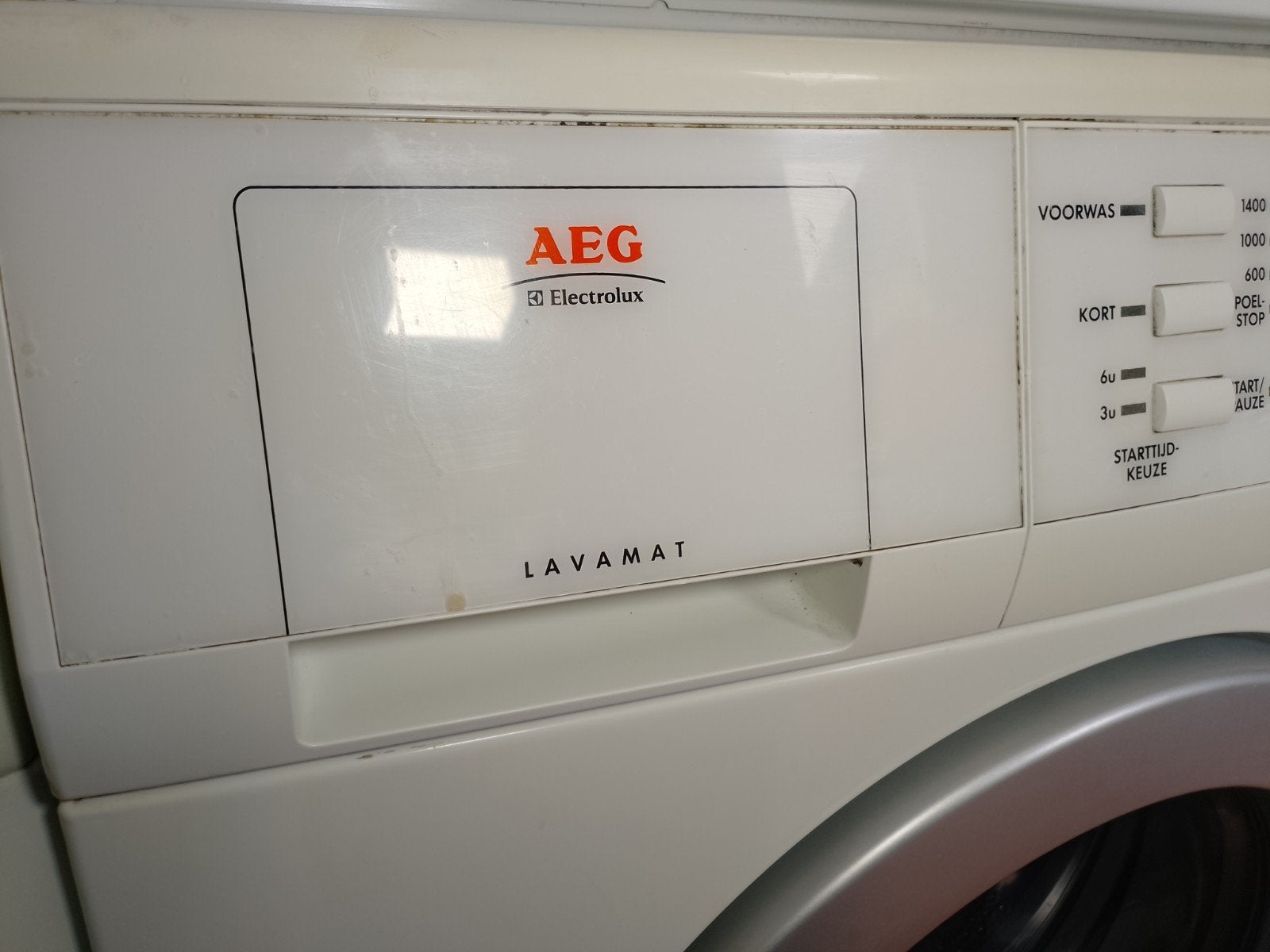 Aeg Lavamat 54600 wasmachine ( met garantie ), Refurbished, Voorlader, 85 tot 90 cm, 1200 tot 1600 toeren