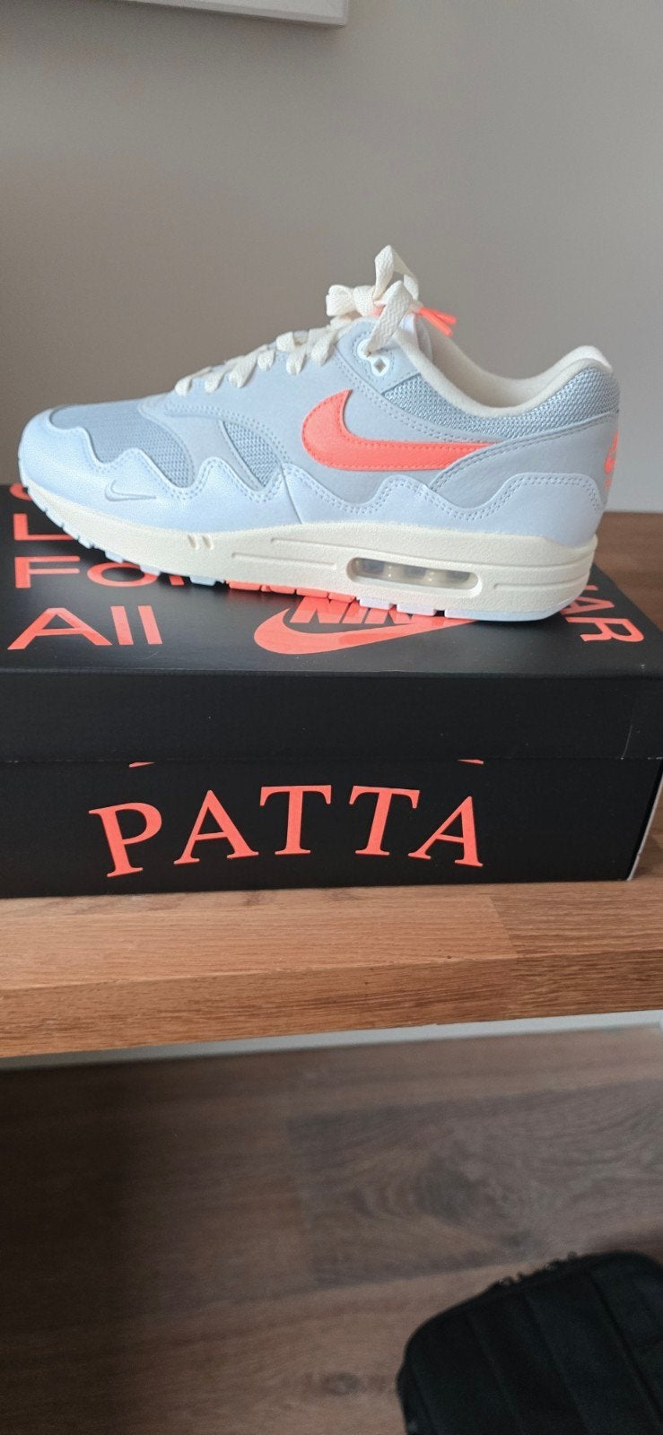 Nike Air Max 1 Patta white / hyper crimson, Overige kleuren, Nike, Nieuw, Ophalen of Verzenden