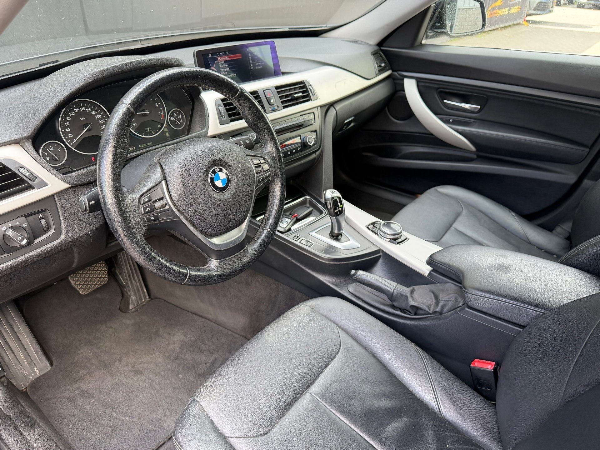 BMW 3-serie Gran Turismo 320i Gran Turismo Leer Executive Au, Auto's, Automaat, Achterwielaandrijving, Gebruikt, 4 cilinders