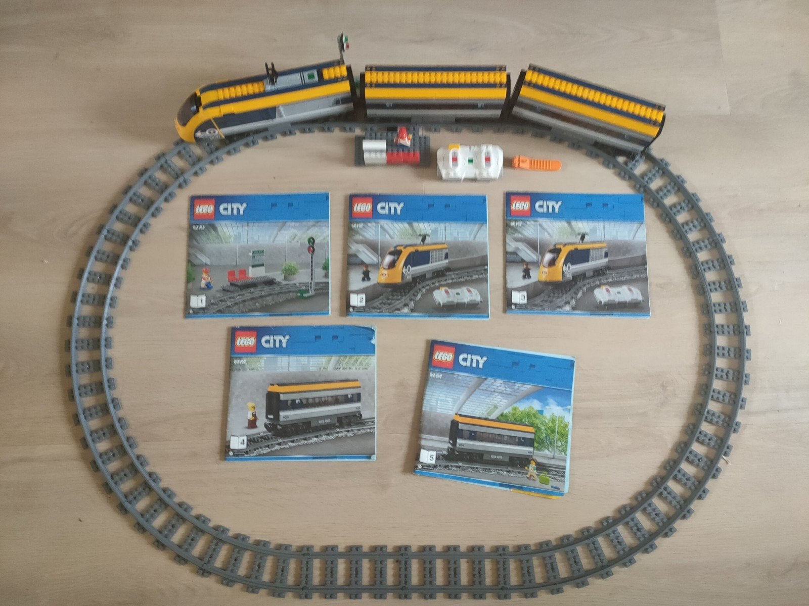 Lego City Passagierstrein 60197