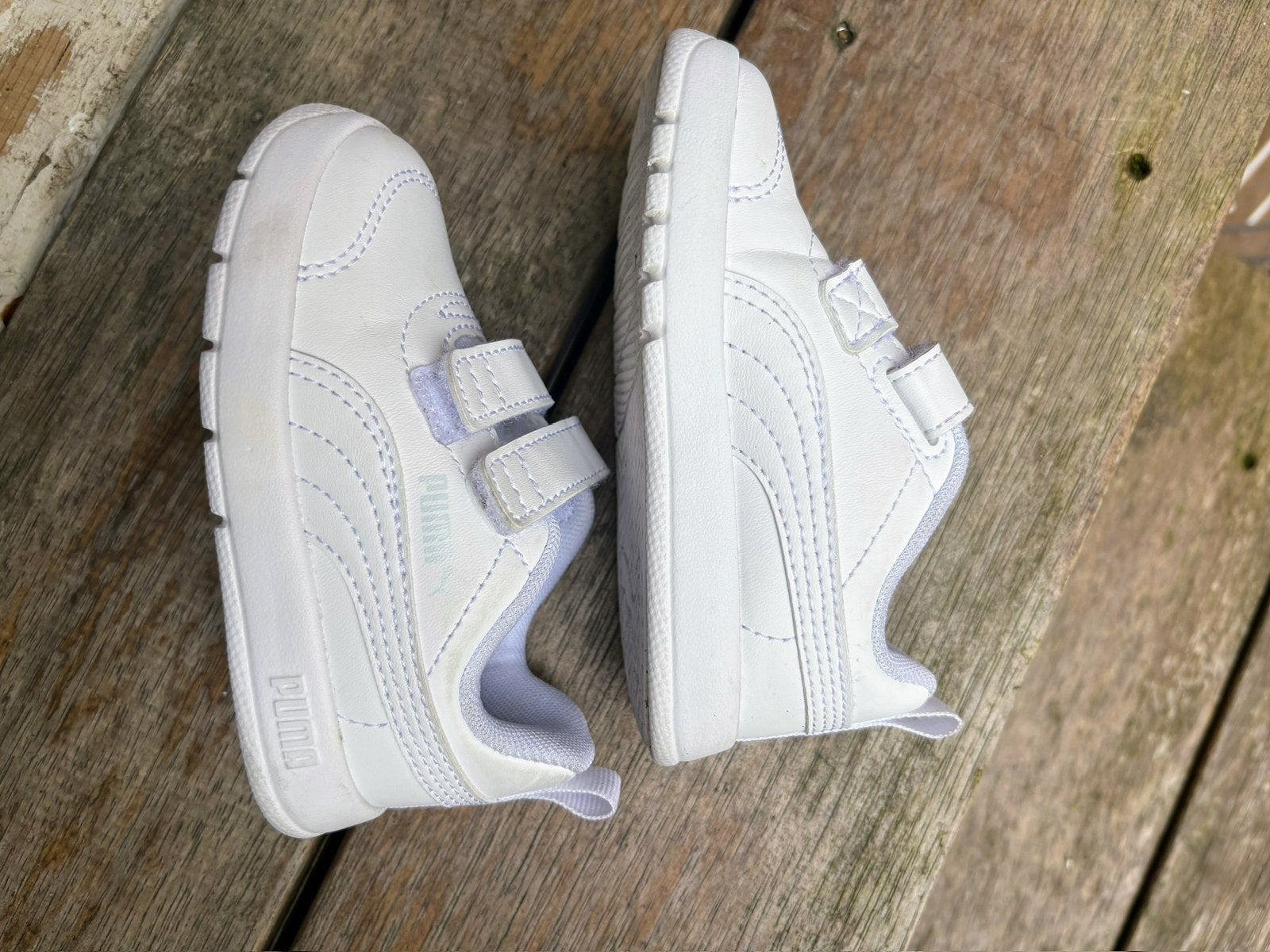 Puma Courtflex V3 sneakers, white, Ophalen of Verzenden, Zo goed als nieuw, Jongetje of Meisje, Schoentjes