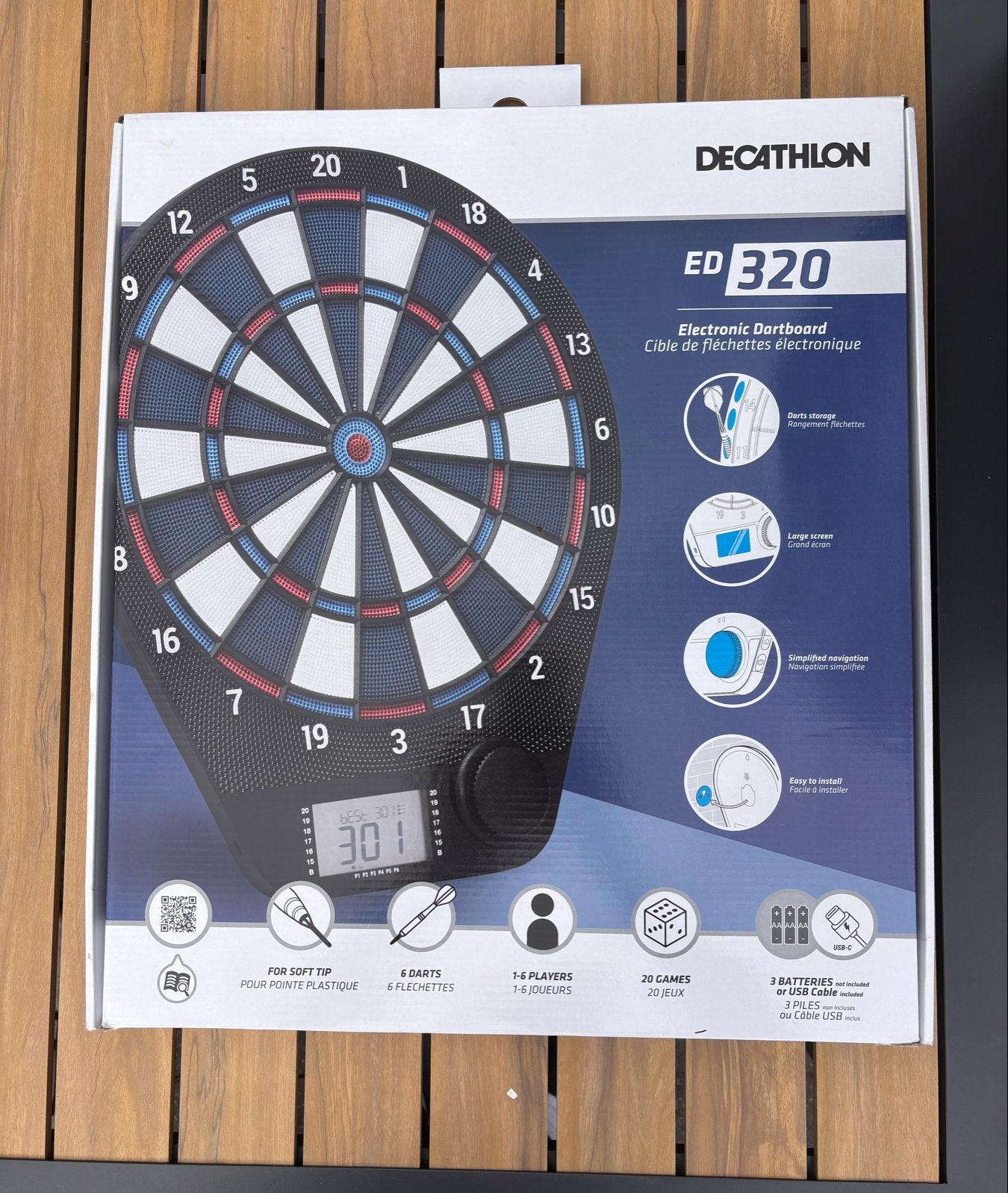 Elektronisch dartbord ED320 met soft tip pijlen, Sport en Fitness, Darts, Ophalen of Verzenden, Zo goed als nieuw, Dartbord met pijlen