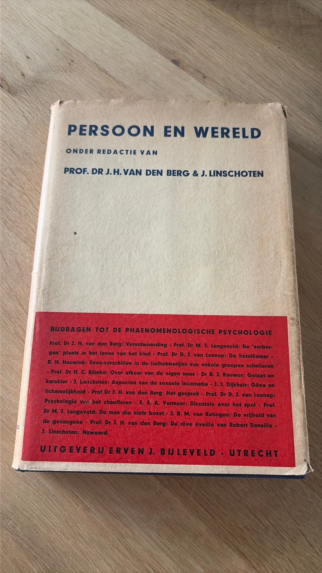 Persoon en Wereld - Prof. Dr. J.H. van Berg & J. Linschoten, Ophalen of Verzenden, Gelezen, Overige onderwerpen