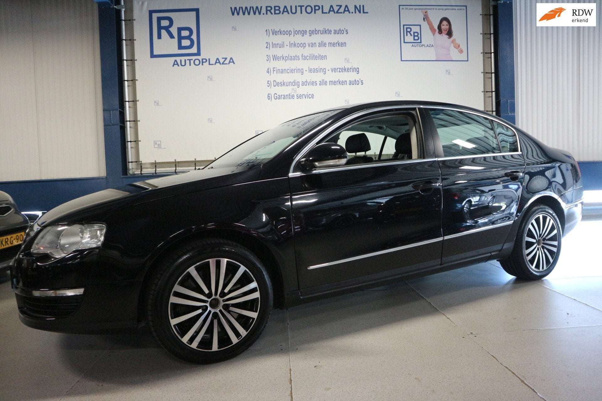 Volkswagen Passat 3.2 V6 Highline 4M / VOL / NAP KM STAND /, Auto's, Volkswagen, Automaat, Gebruikt, Zwart, Bedrijf