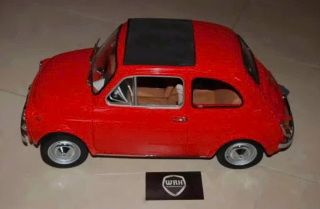 !! SALE !! 1:8 FIAT 500 red Hachette HANDBUILT UNIEK WRH, Hobby en Vrije tijd, Ophalen, Zo goed als nieuw, 1:5 t/m 1:8, Auto
