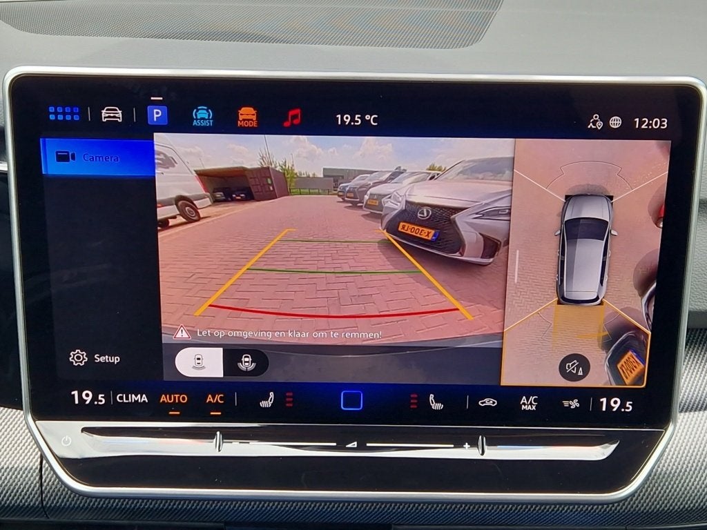 Volkswagen Golf 1.5 eTSI R-Line 360 Camera - NL Auto - Stu, Auto's, 12 maanden, Automatische klimaatregeling, Euro 6, 4 cilinders