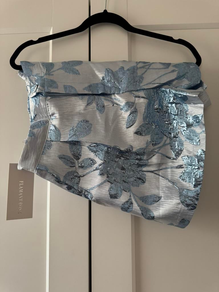 Short flamant rose, twinkels, blauw bloemen zilver S, Kleding | Dames, Broeken en Pantalons, Ophalen of Verzenden, Nieuw, Blauw