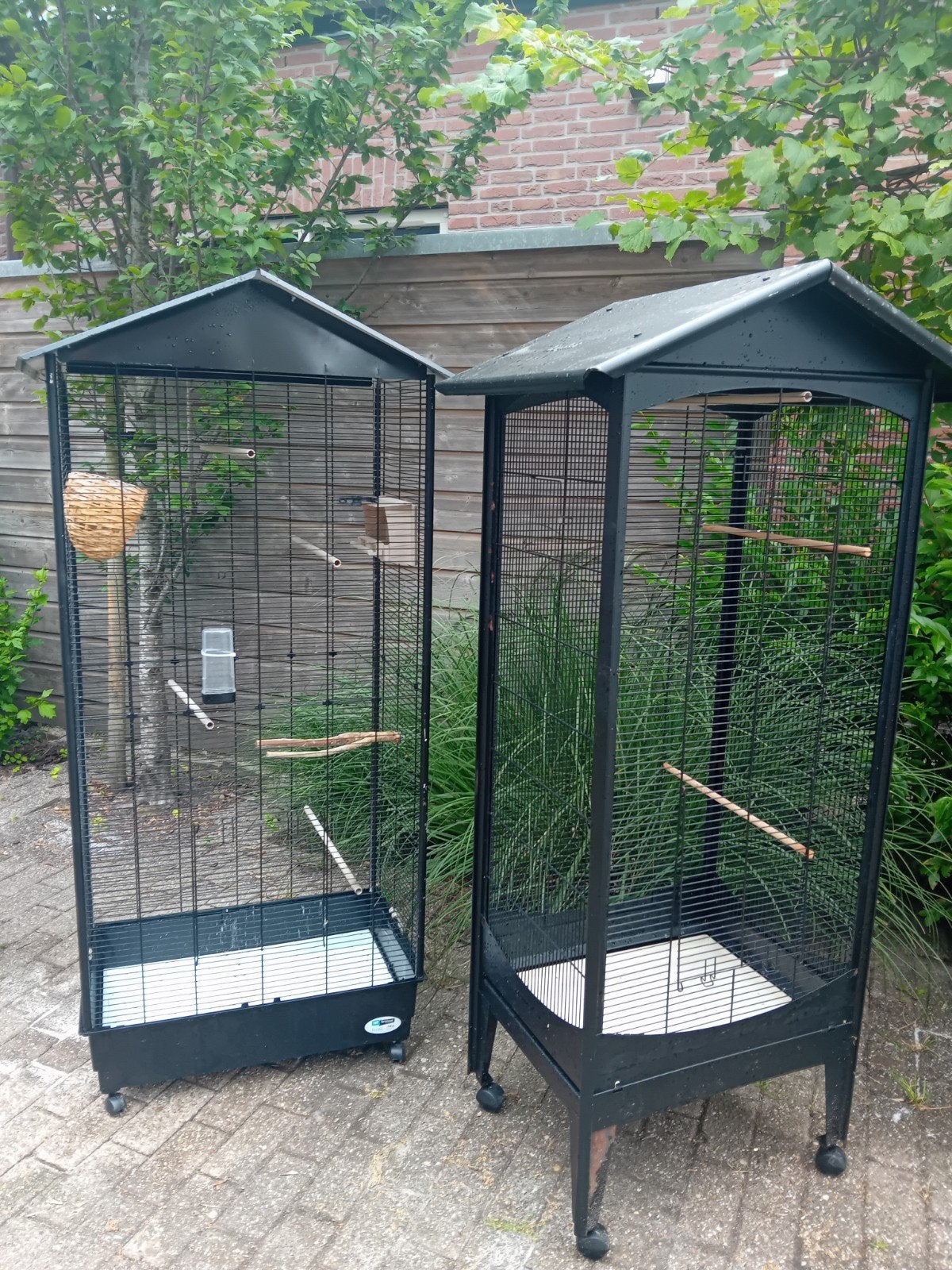 2 Vogelkooien compleet, Ophalen, Zo goed als nieuw, Metaal, Vogelkooi