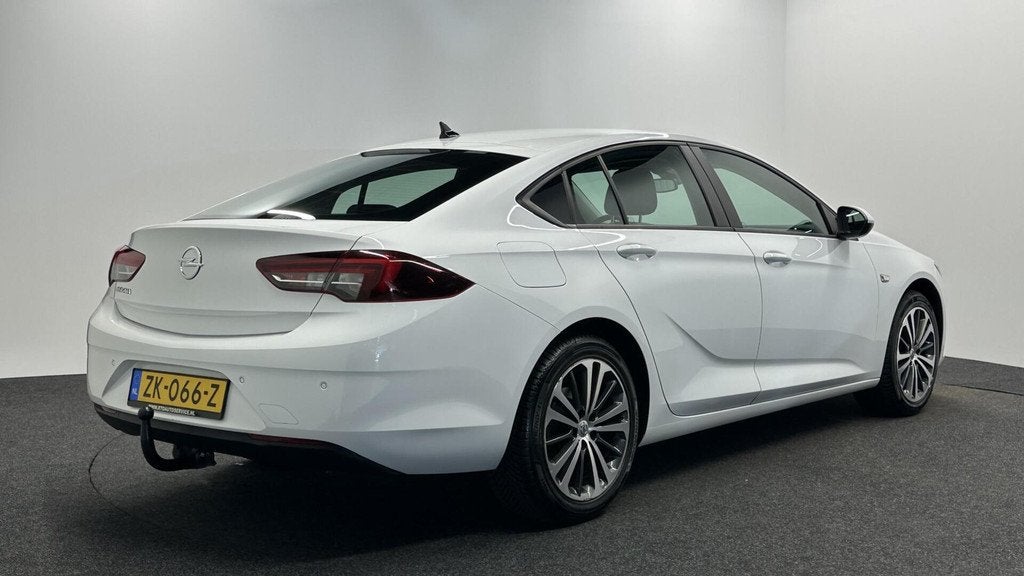 Opel Insignia Grand Sport 1.5 Turbo Edition TREKHAAK ECC NAV, Auto's, Opel, Voorwielaandrijving, Stof, Gebruikt, 4 cilinders