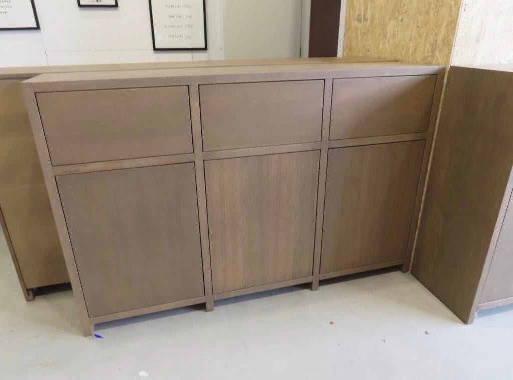 Eikenhout dressoir met lades en deuren., Ophalen, Eikenhout, Zo goed als nieuw, 200 cm of meer
